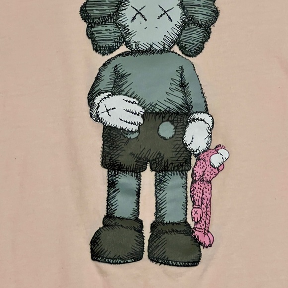 KAWS x Uniqlo Companion Tee Pink Shirt US Size Large Elephant - Picture 2 of 9